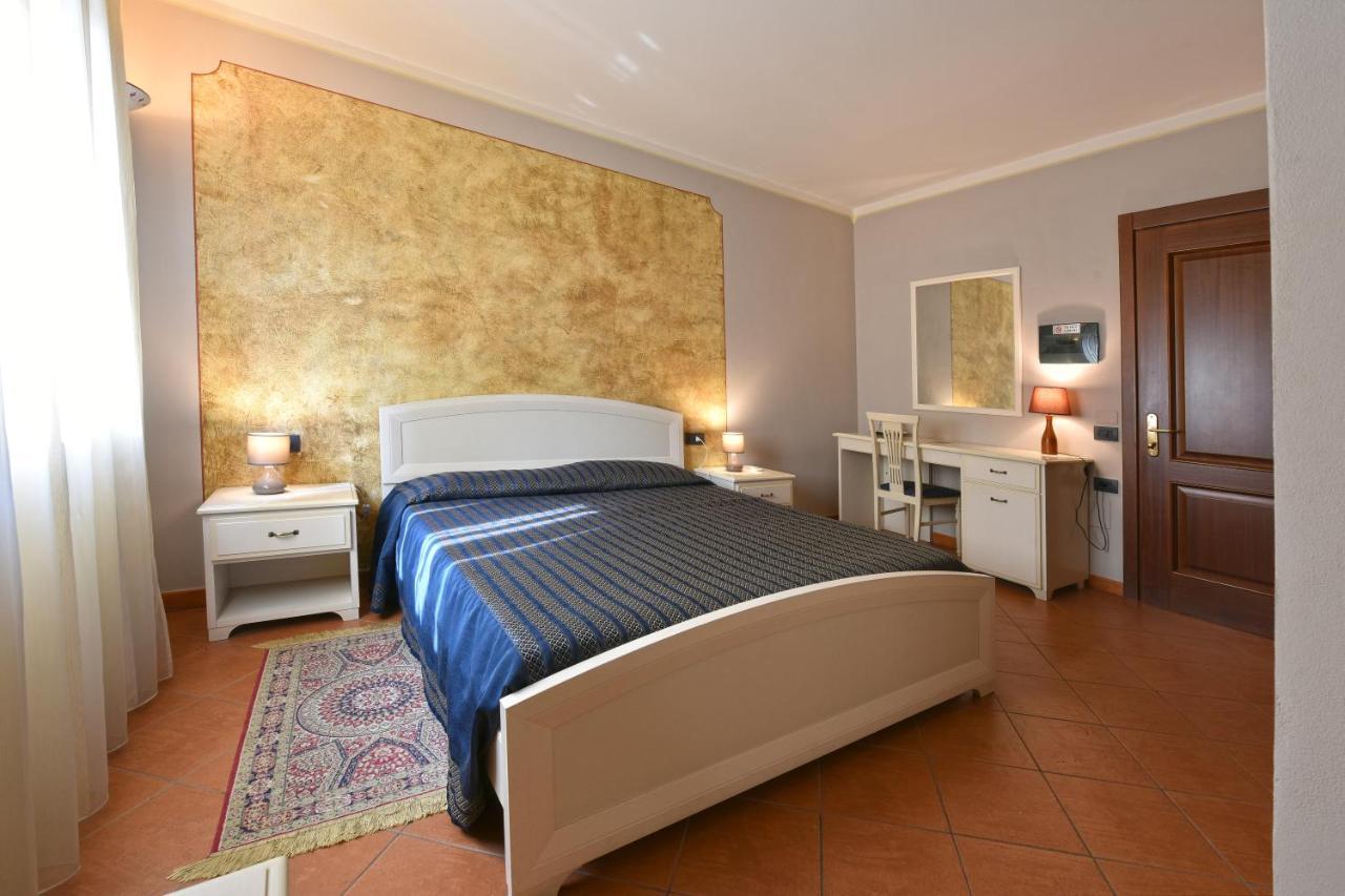 Hotel Ristorante Borgovecchio Montegrosso d'Asti Экстерьер фото