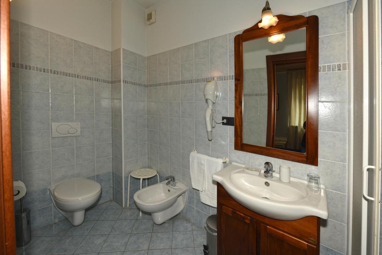 Hotel Ristorante Borgovecchio Montegrosso d'Asti Экстерьер фото