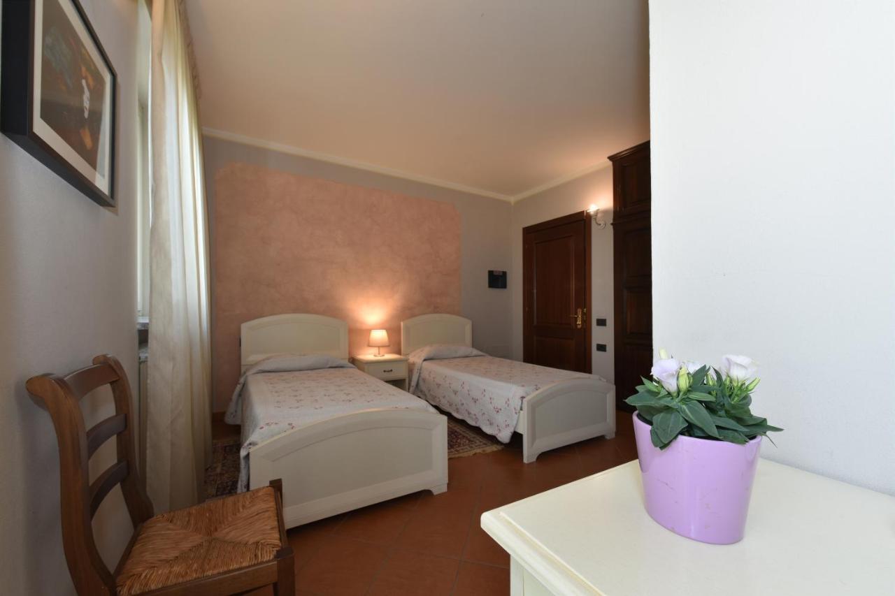 Hotel Ristorante Borgovecchio Montegrosso d'Asti Экстерьер фото