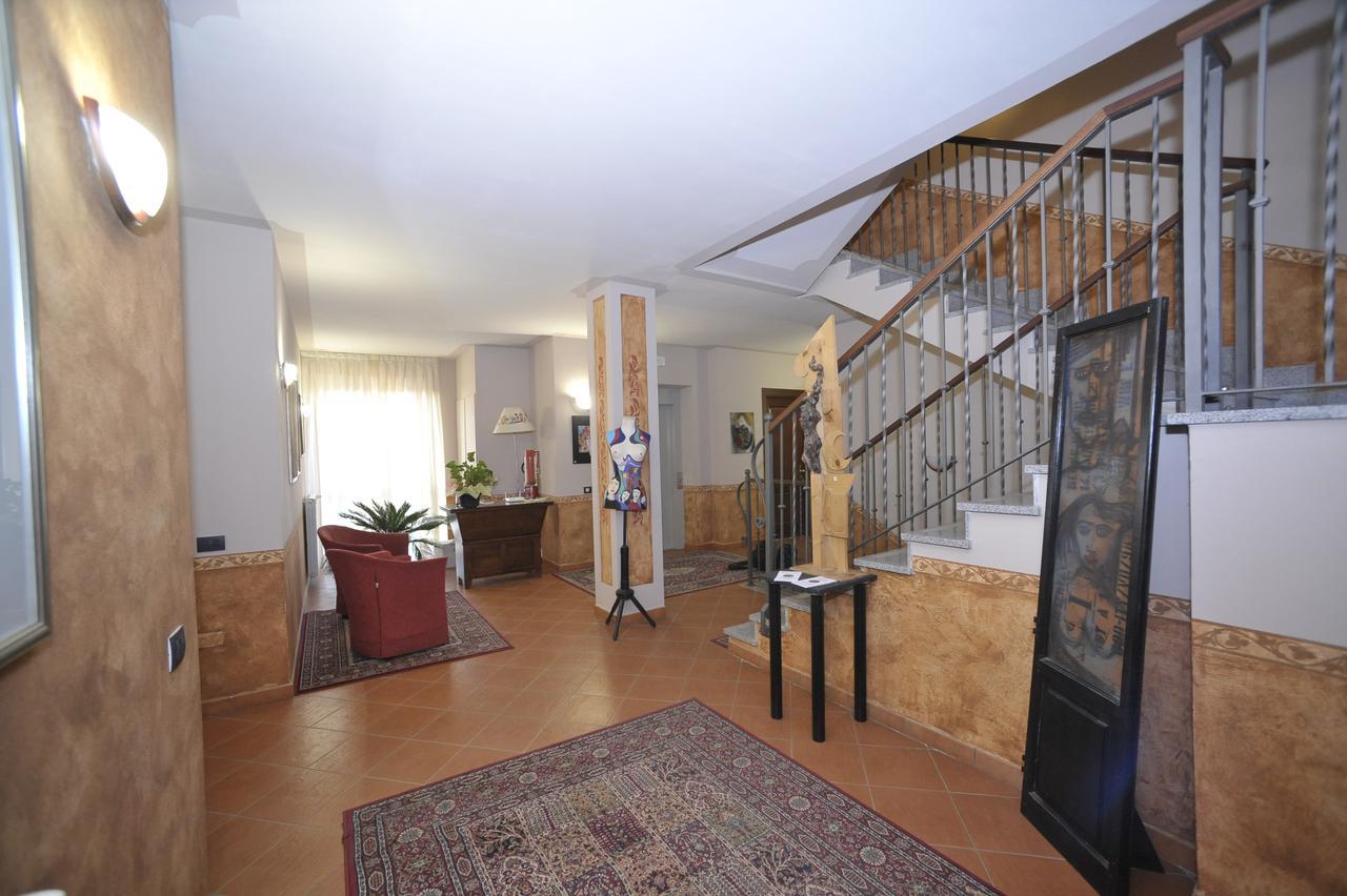Hotel Ristorante Borgovecchio Montegrosso d'Asti Экстерьер фото